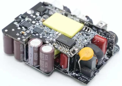 Application of Ymin capacitors in lifeme Meilan 140W gallium nitride charger